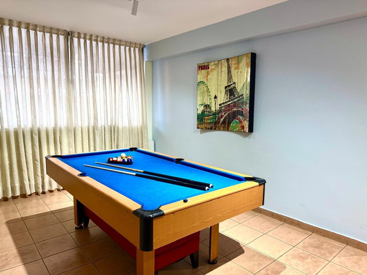 SALON DE JUEGOS
