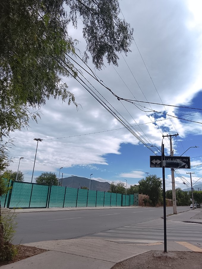 Calle exterior Parque Arboletum, juegos Infantiles