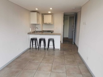 Arriendo Mensual / Departamento / San Miguel