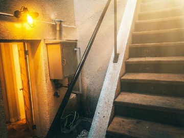 ESCALERA PATIO INTERIOR
