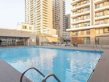 Amplia piscina