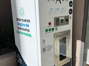 Maquina dispensadora de agua