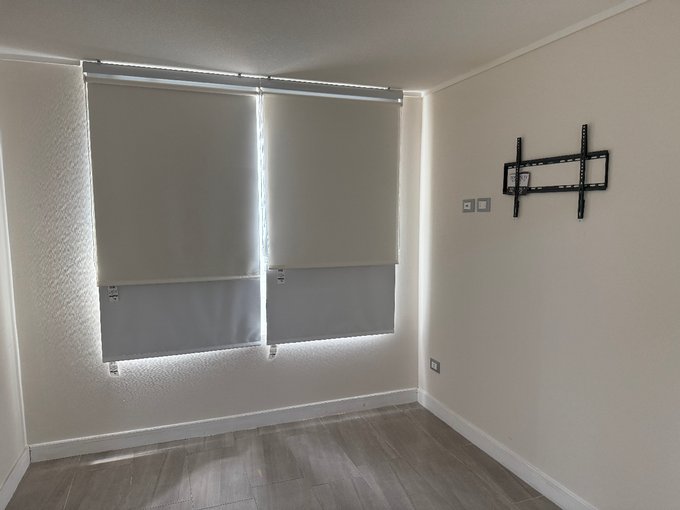 Habitación con cortina dia y noche