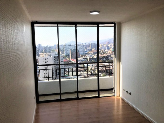 Living Comedor con Balcón