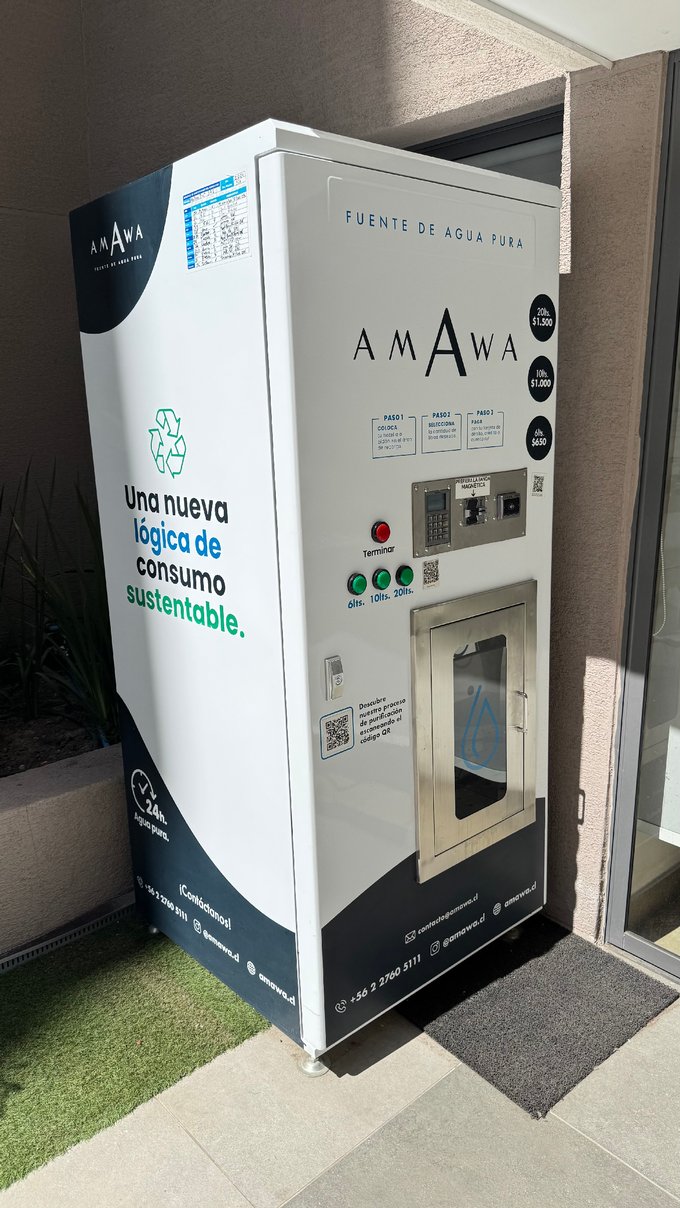 Maquina dispensadora de agua