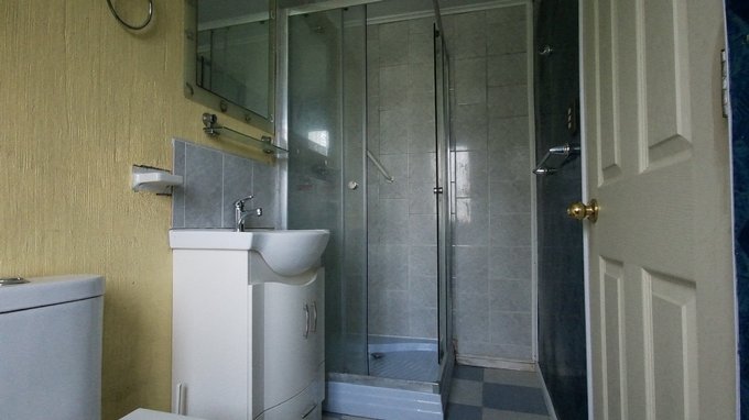 showerdoor