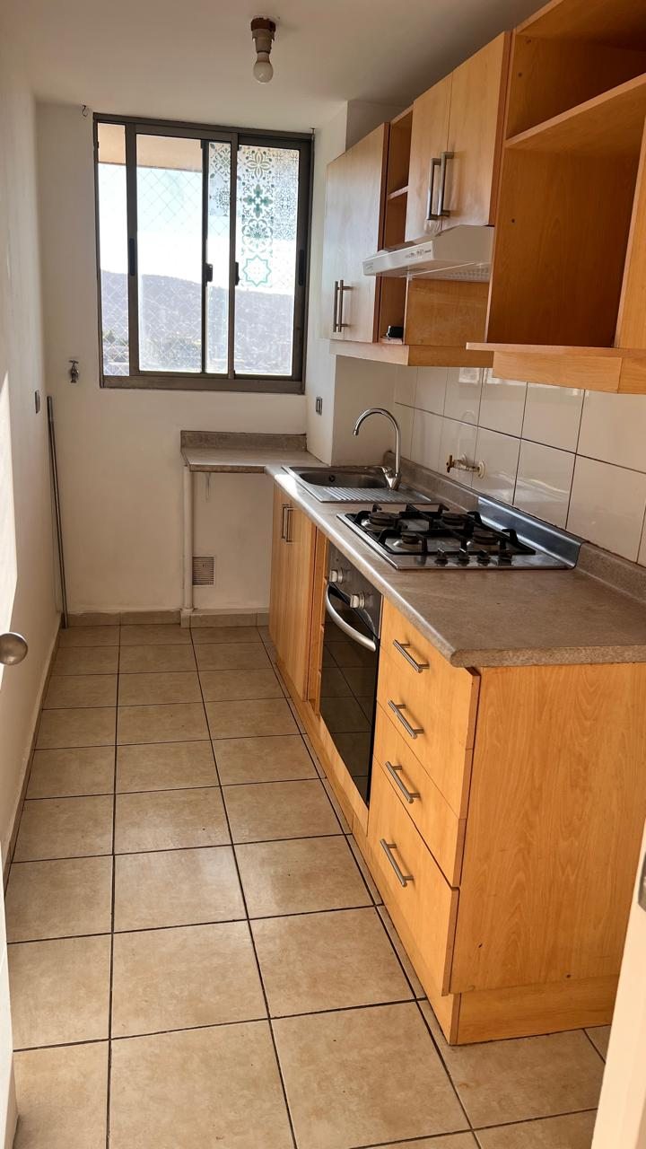 COCINA CERRADA CON CAMPANA