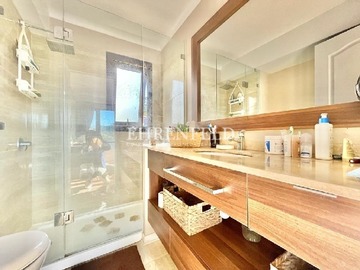 Baño suite.