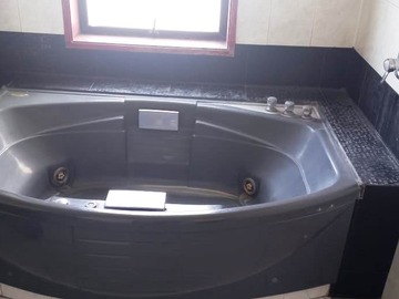 jacuzzi
