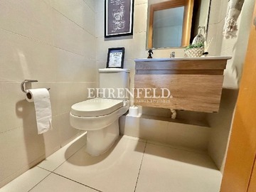 Baño de visita.