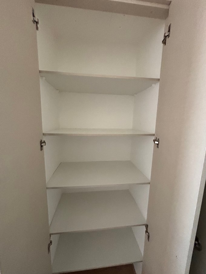 Closet dormitorio con repisas