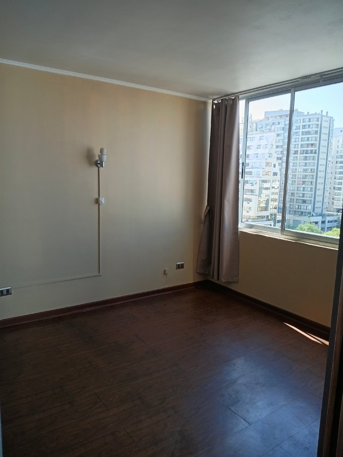 Dormitorio con cortinas térmicas