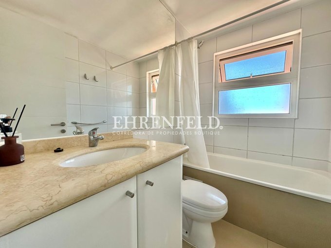 Baño pasillo.
