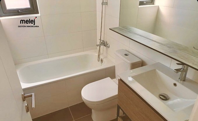 Baño 1 completo. Ventilación natural.