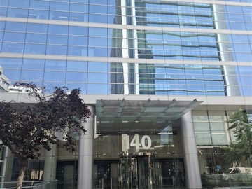 Arriendo Mensual / Estacionamiento / Las Condes