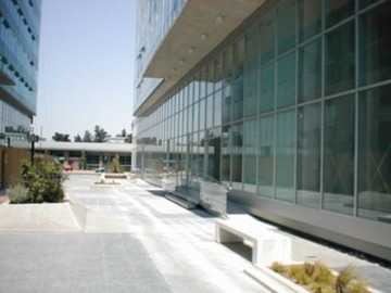 Arriendo Mensual / Estacionamiento / Las Condes