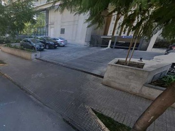 Arriendo Mensual / Estacionamiento / Las Condes