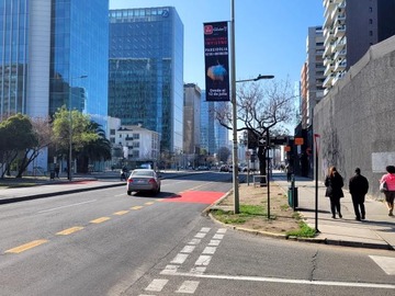 Arriendo Mensual / Estacionamiento / Las Condes