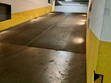 Arriendo Mensual / Estacionamiento / Las Condes