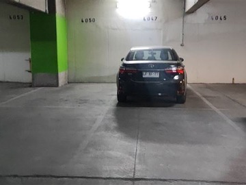 Arriendo Mensual / Estacionamiento / Ñuñoa