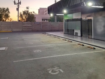 Arriendo Mensual / Estacionamiento / Ovalle