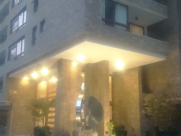 Arriendo Mensual / Estacionamiento / Providencia