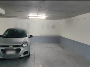 Arriendo Mensual / Estacionamiento / Providencia