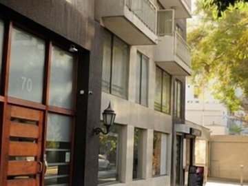 Arriendo Mensual / Estacionamiento / Providencia