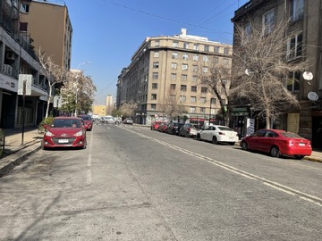 Arriendo Mensual / Estacionamiento / Santiago