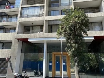 Arriendo Mensual / Estacionamiento / Santiago