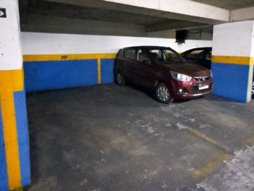 Arriendo Mensual / Estacionamiento / Santiago