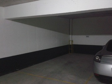 Arriendo Mensual / Estacionamiento / Santiago