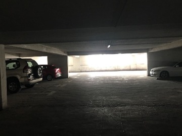 Arriendo Mensual / Estacionamiento / Santiago