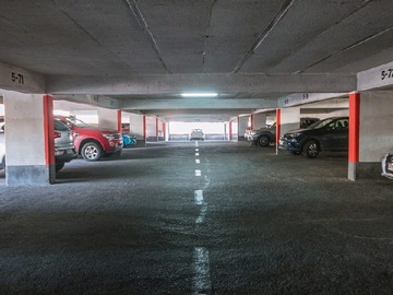 Arriendo Mensual / Estacionamiento / Santiago