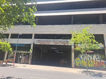 Arriendo Mensual / Estacionamiento / Santiago