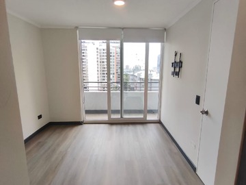 Arriendo Mensual / Estacionamiento / Santiago