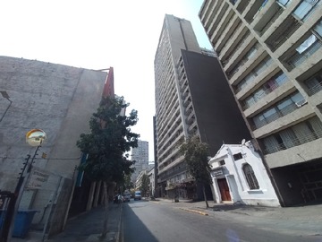 Arriendo Mensual / Estacionamiento / Santiago