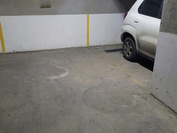 Arriendo Mensual / Estacionamiento / Santiago