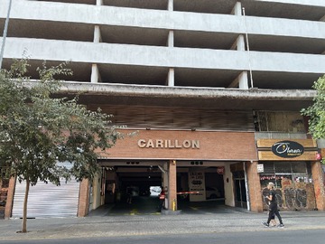 Arriendo Mensual / Estacionamiento / Santiago