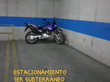 Arriendo Mensual / Estacionamiento / Santiago