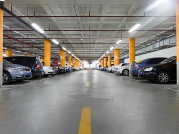 Arriendo Mensual / Estacionamiento / Santiago
