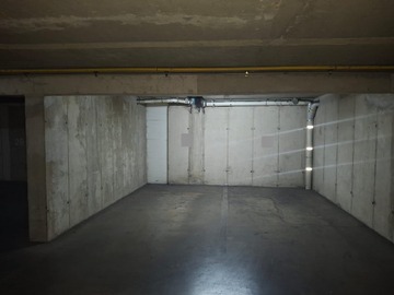 Arriendo Mensual / Estacionamiento / Santiago