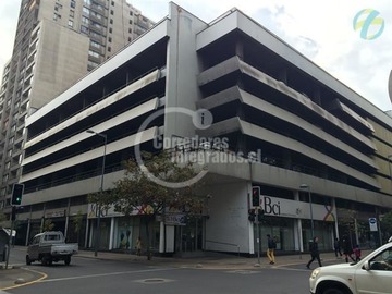 Arriendo Mensual / Estacionamiento / Santiago