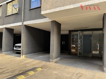 Arriendo Mensual / Estacionamiento / Santiago