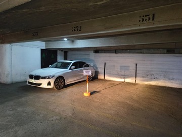 Arriendo Mensual / Estacionamiento / Santiago