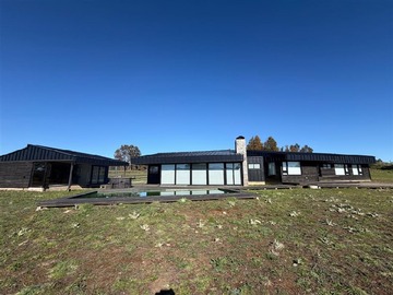 Arriendo Mensual / Estacionamiento / Villarrica