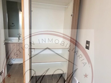 Acceso Baño y Closet