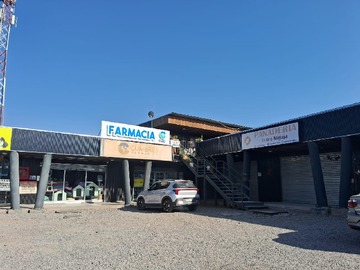 Arriendo Mensual / Local Comercial / Colina