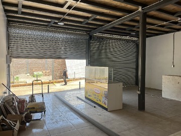 Arriendo Mensual / Local Comercial / Colina