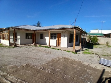 Arriendo Mensual / Local Comercial / Colina